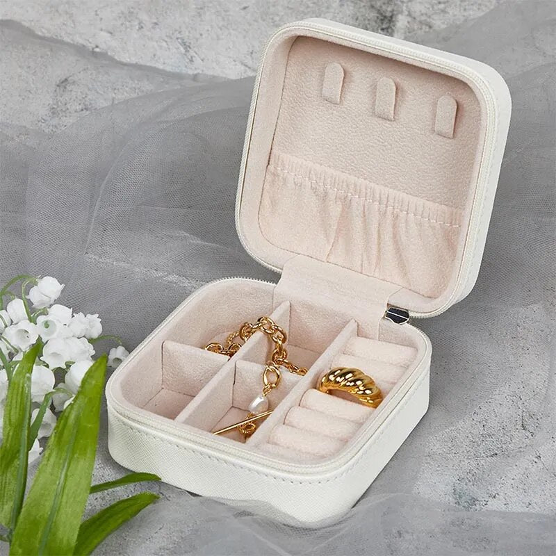 Personalized Jewelry Box With Birth Flower Custom Jewelry Boxe Bridesmaid Gift Proposal Birthday Gift For Her Bridal Party Favor